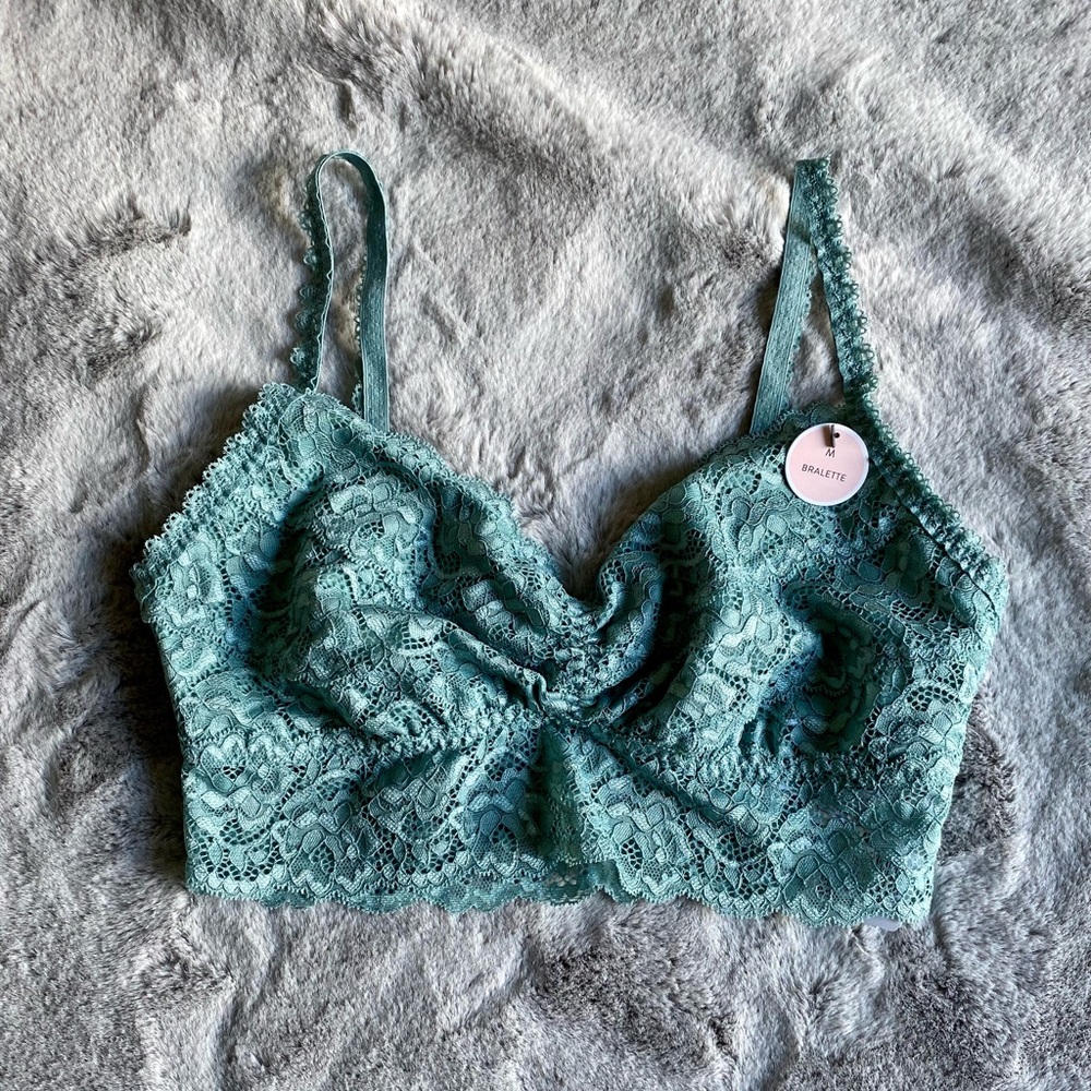 Forever 21 Women’s Medium Sage Bralette